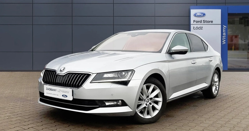 Skoda Superb cena 77900 przebieg: 189000, rok produkcji 2019 z Kolbuszowa małe 667